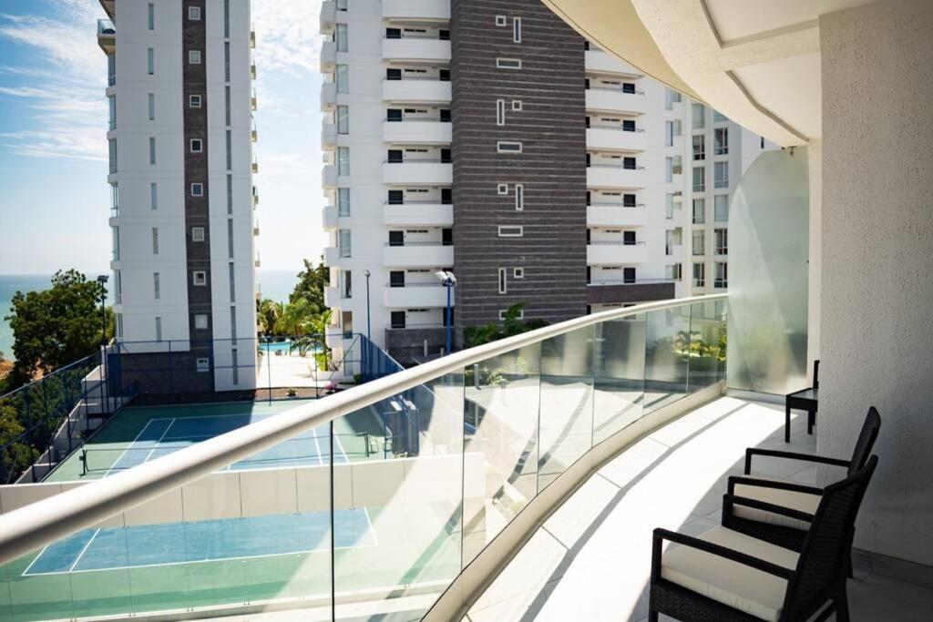 M3 Lujoso Y Comodo Departamento Con Playa 2 Piscinas Cancha De Tenis Jacuzzi Seguridad 24 Horas Manta Extérieur photo